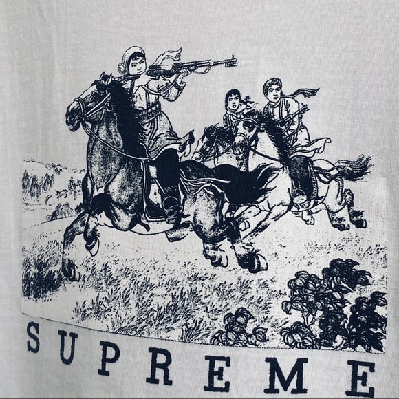 Supreme Tee - Riders